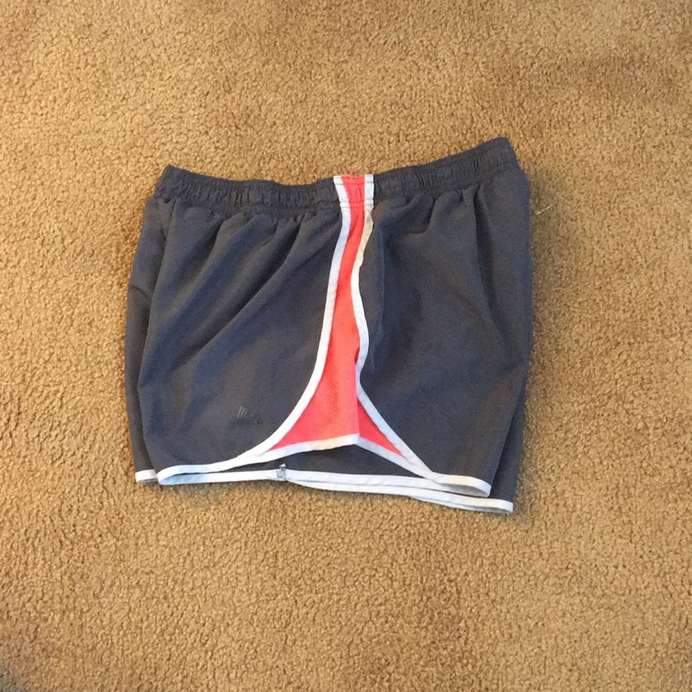 Running shorts - Picture 3 of 3